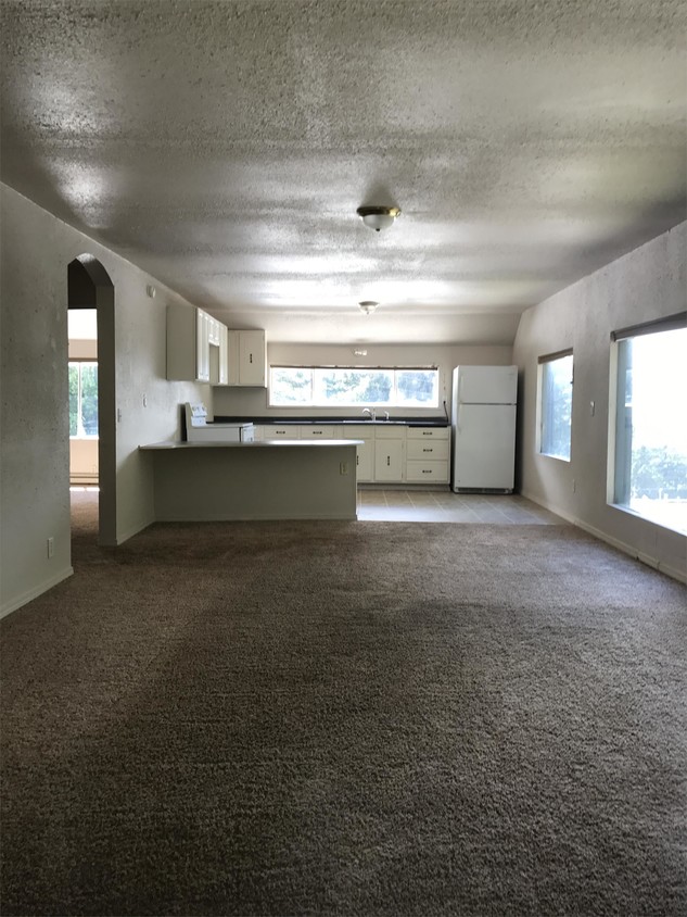Primary Photo - 94191 Seaview Dr