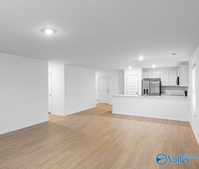 Foto del edificio - 182 Labrador Ln