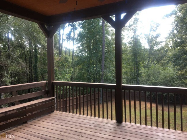 Building Photo - 222 Brookstone Dr