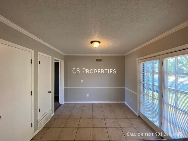 Building Photo - 6571 Elkgate