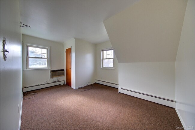 Building Photo - 527 Cameron St