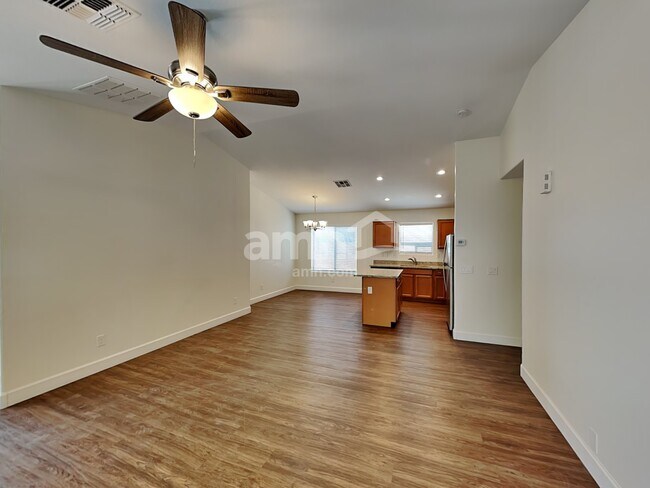 Building Photo - 447 E Leslie Avenue