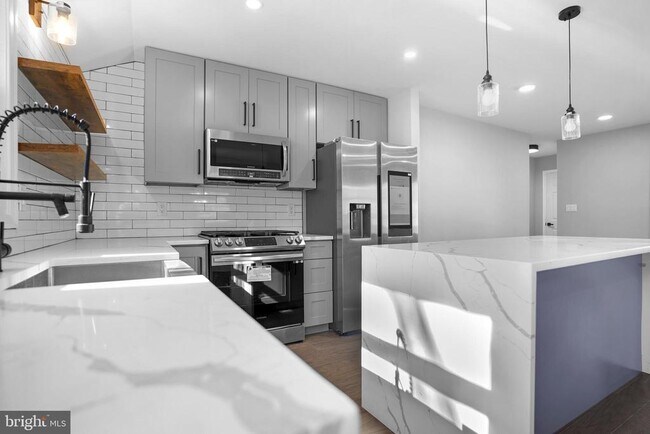 Building Photo - 5826 Galloway Dr