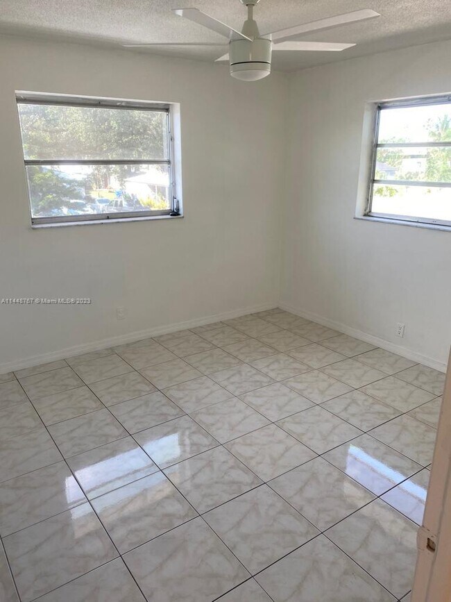 Foto del edificio - 2840 Taylor St