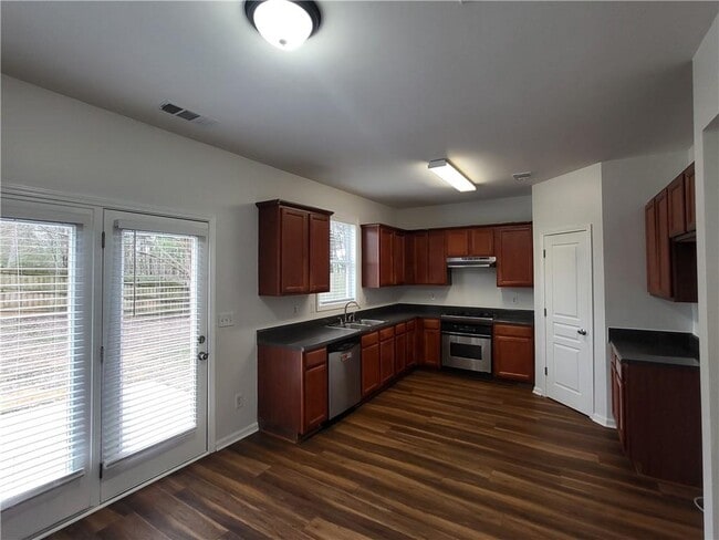 Building Photo - 4231 Suwanee Brook Ct
