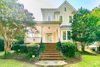 Building Photo - 742 Revival Row
