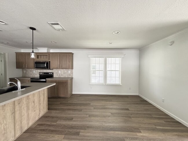 Building Photo - 7443 43rd Way N