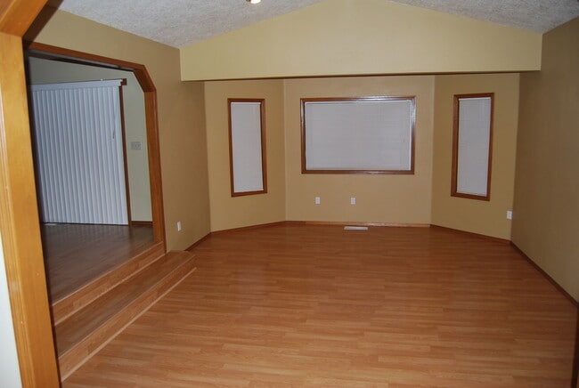 Building Photo - Charming & Well-Maintained Single-Story Home in McMinnville