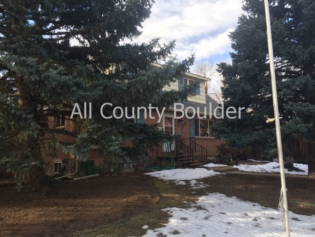 Building Photo - 1780 Lombardy Dr