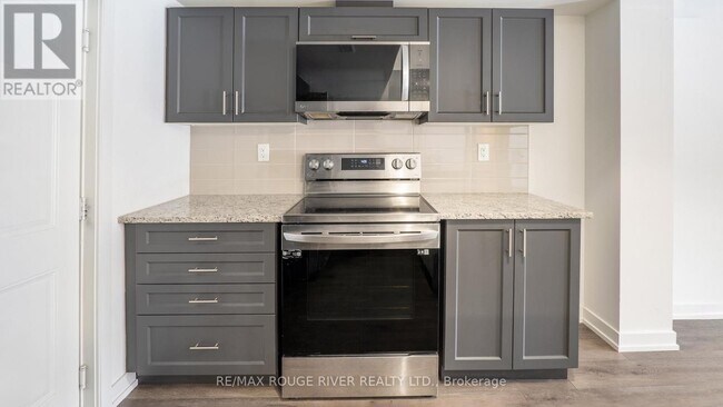 Photo du bâtiment - 400 Finch Ave