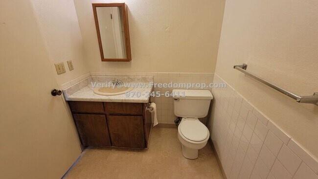 Building Photo - 2908 Dawn Dr