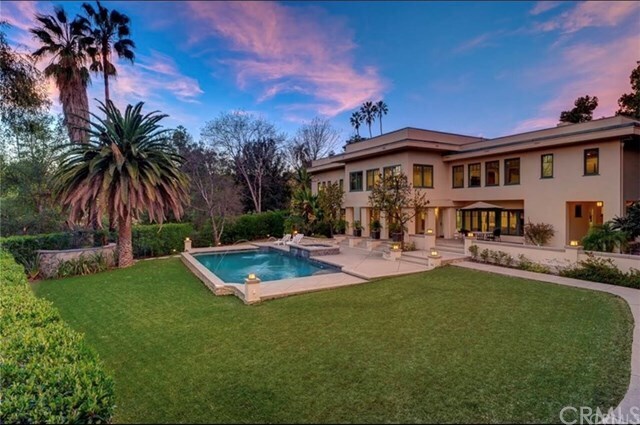 Building Photo - 1298 S El Molino Ave