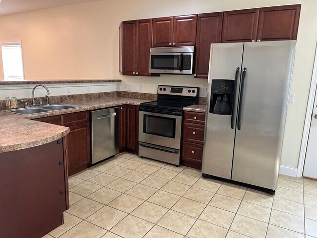 Foto del edificio - 3 Bedroom/2.5 Bath Home Kingsport, TN