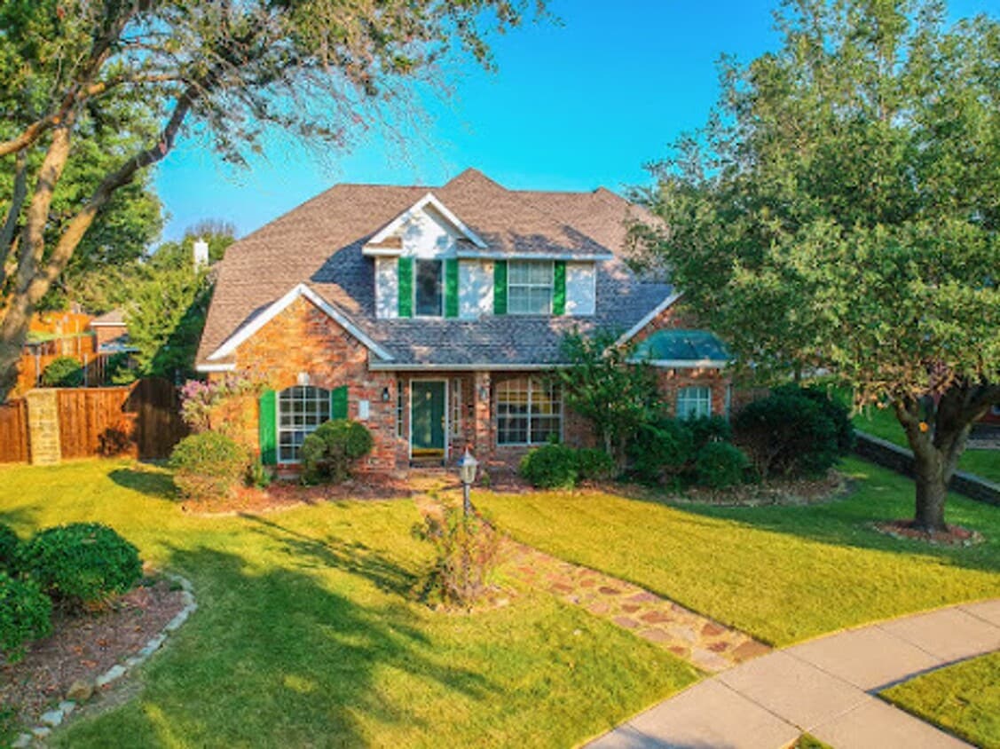 Primary Photo - 1220 Bel Air Dr, Allen