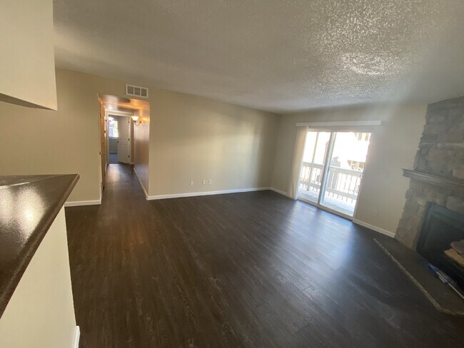 Photo - 18033 E Ohio Ave Apartment