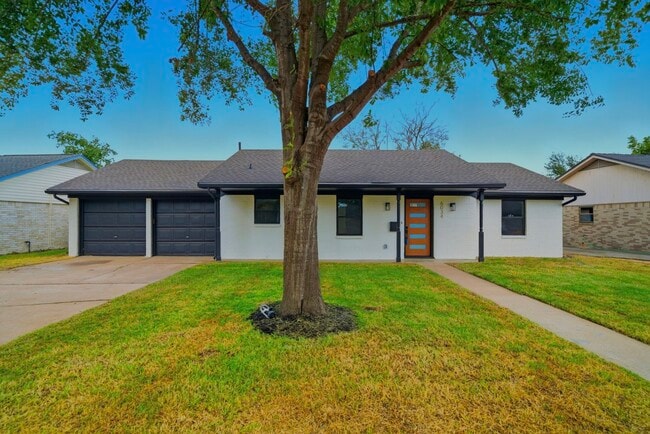 Building Photo - 6034 Birchmont Dr