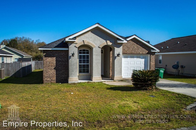 Building Photo - 5245 Montejo Dr
