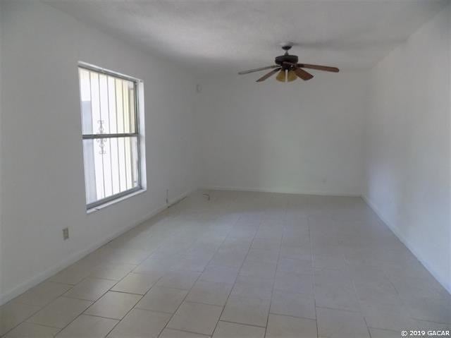 Building Photo - Charming 2/2 in Sugarfoot Oaks 6124A