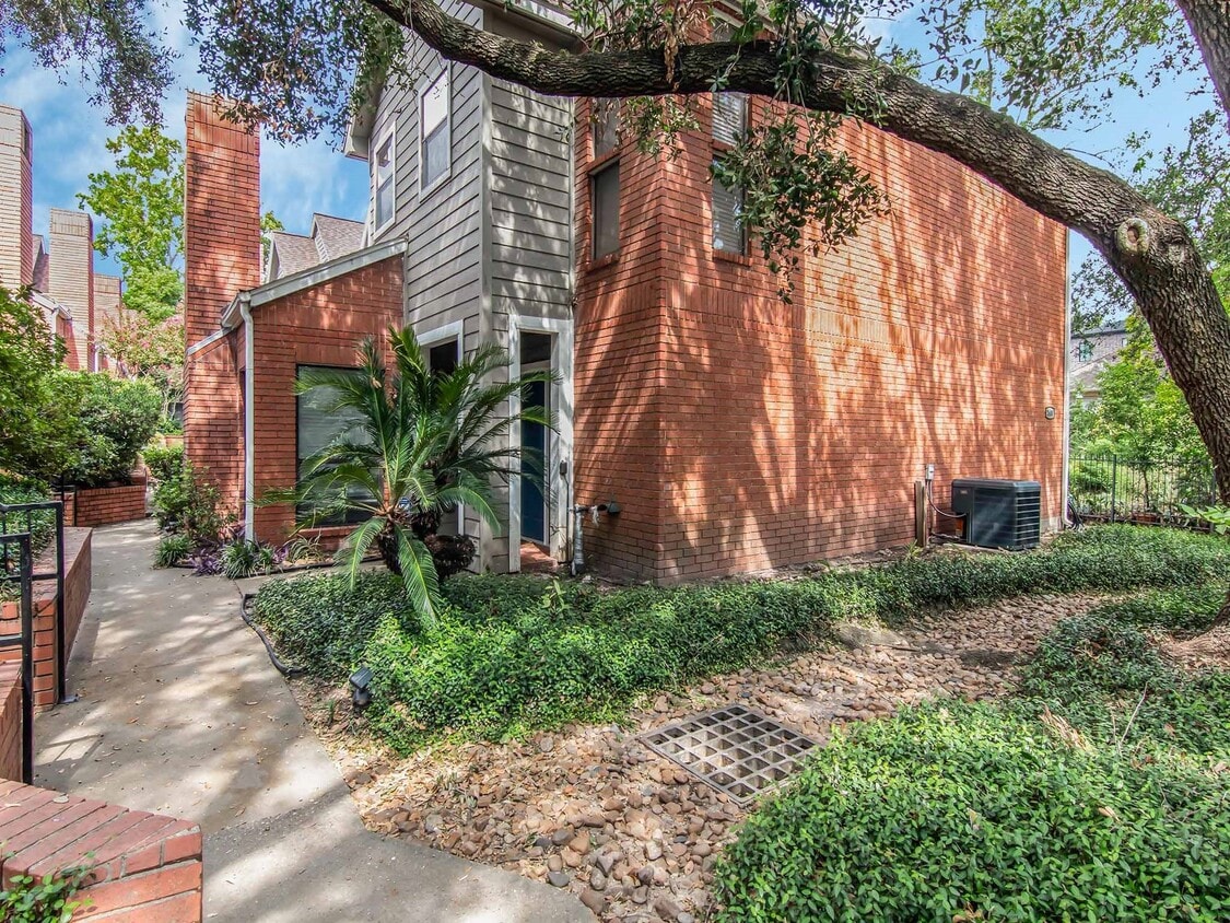 Foto principal - 2400 Julian St