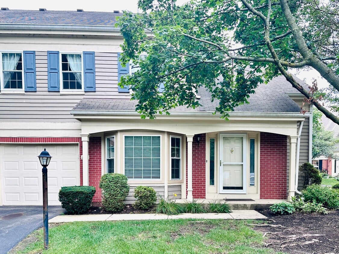 Foto principal - 223 New Bridge Ct
