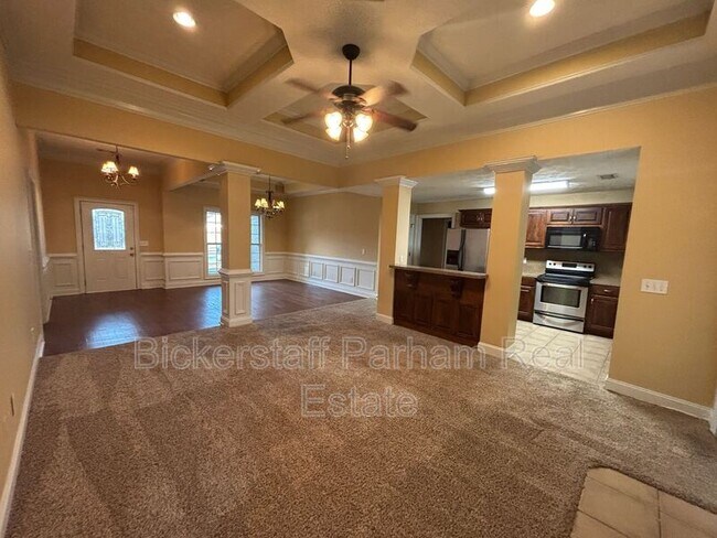 Foto del edificio - 385 Lee Rd 2141