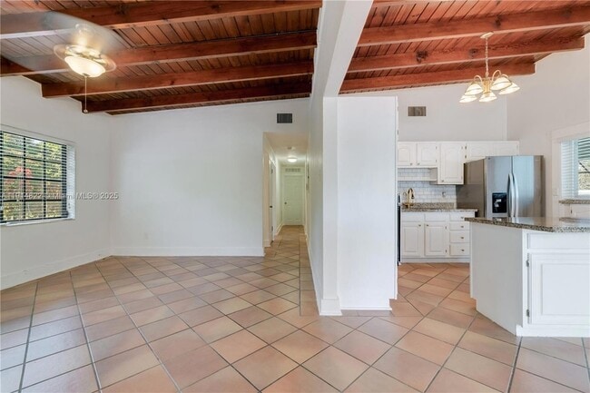 Building Photo - 10621 SW 111th St