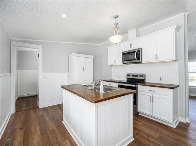 Foto del edificio - 9558 Diamond Avenue