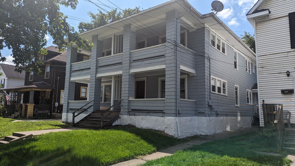 Foto principal - 759 Erie St S
