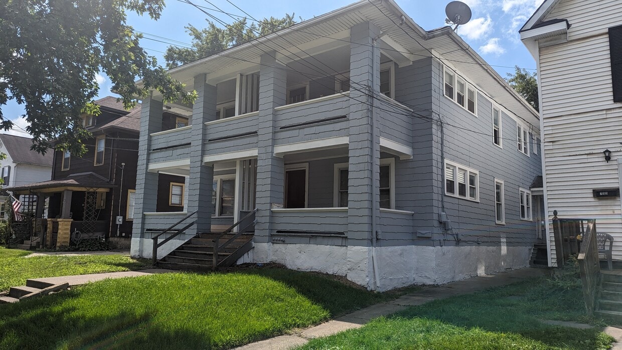 Primary Photo - 759 Erie St S