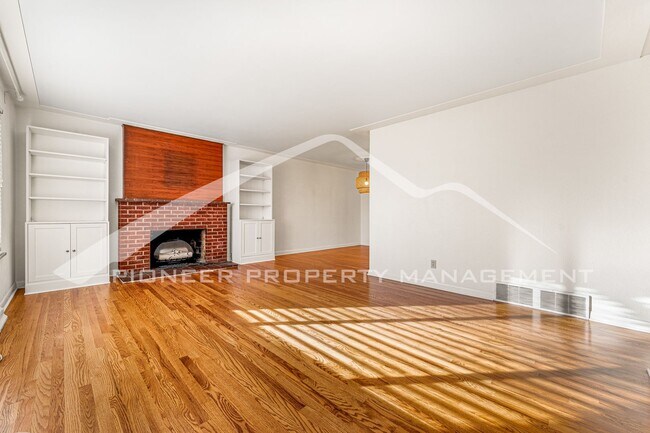 Foto del edificio - Charming Ranch Style Home with Washer/Drye...