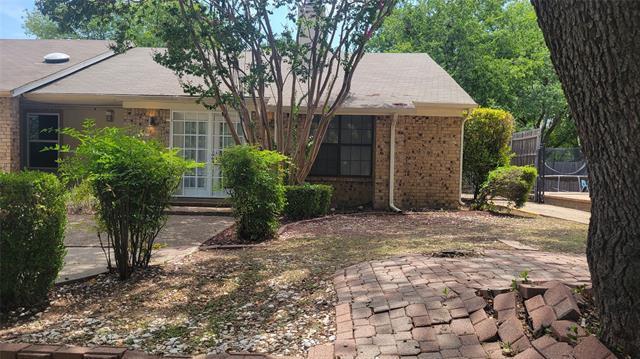 Building Photo - 200 E Denton Dr