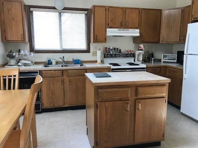 Building Photo - 201 Highgate Rd