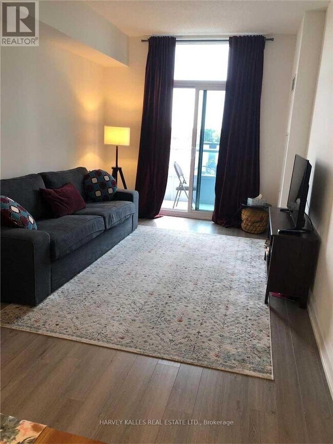 Photo du bâtiment - 591 Sheppard Ave E