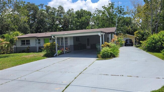 Building Photo - 230 N Briggs Ave