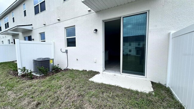 Foto del edificio - 1167 Boardwalk Pl