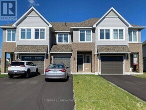 Building Photo - 1520 Davenport Cres