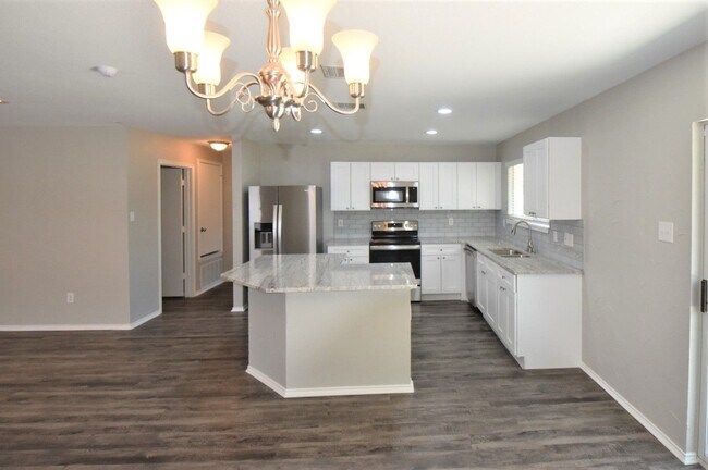 Foto del edificio - 8664 Boswell Meadows Dr