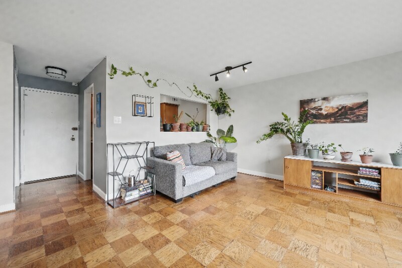 Photo - 2501 Calvert St NW