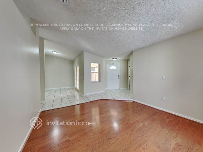 Building Photo - 4711 SW 142nd Ct