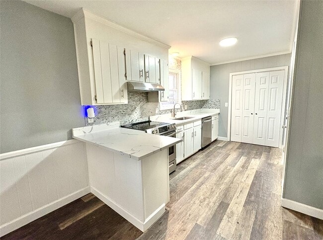 Building Photo - 207 Keystone Dr