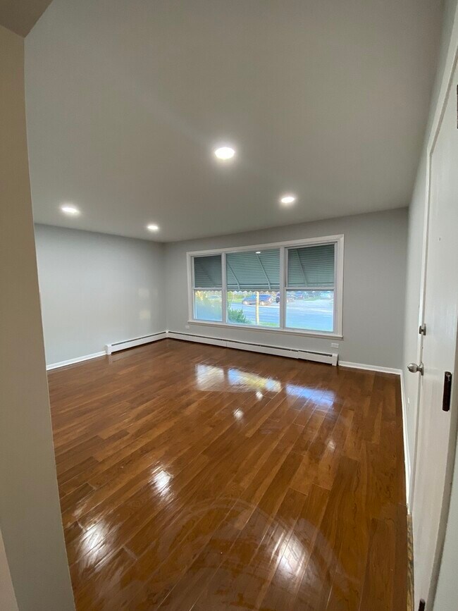 Foto del edificio - 5822 W 79th St