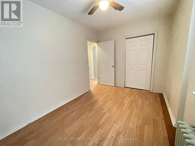 Building Photo - 204 O'Connor Dr