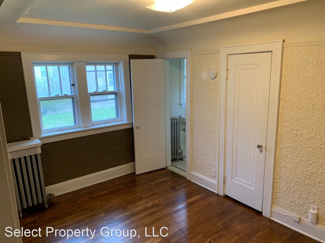 Primary Photo - 1767 N Arlington Pl
