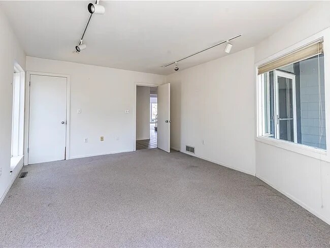 Foto del edificio - 7520 Spectrum Way