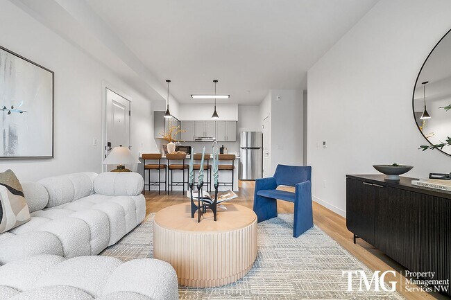 Interior Photo - The Timothy