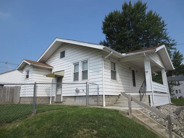 Building Photo - 1415 Schilling Ave