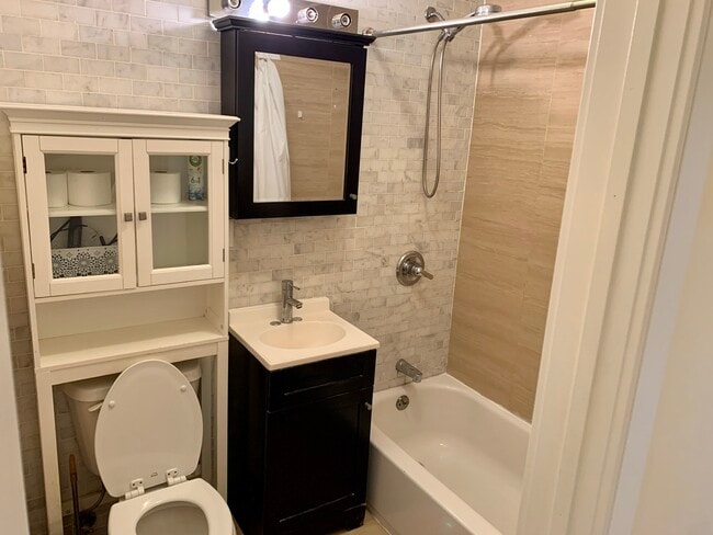 Building Photo - 35 Granite Street, Unit B