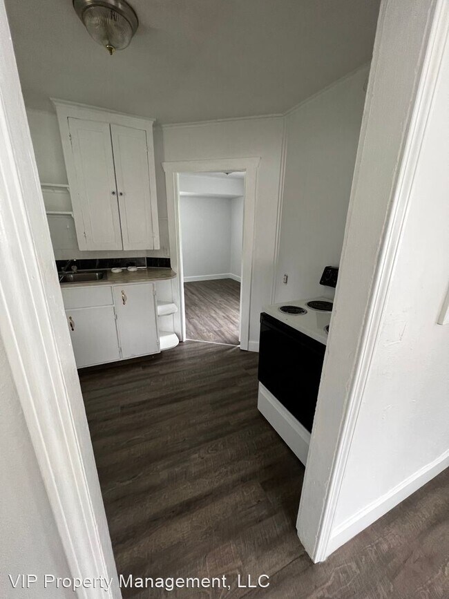 Foto del edificio - 1 br, 1 bath House - 503 School Street