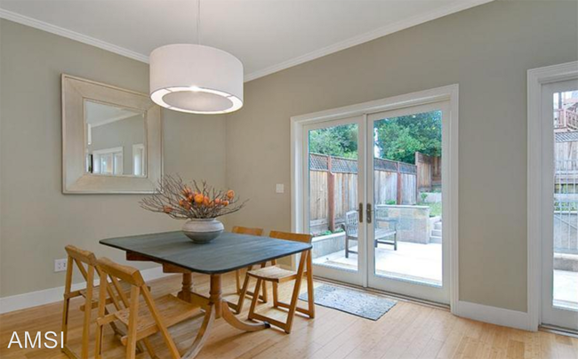 Building Photo - 4 br, 2.5 bath House - 363 Elsie Street