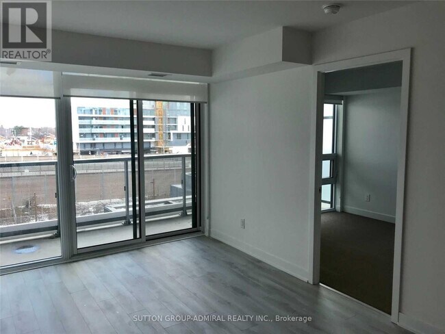 Photo du bâtiment - 160 Flemington Rd